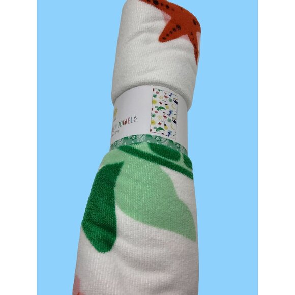 Kids Tropical Beach Towel Toucan Shark Flamingo Bath Pool 27x55 Plush Soft - Picture 2 of 3